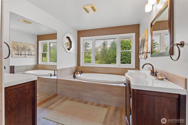 5410 SW 244th Street, Vashon, WA 98070