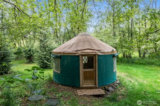 5410 SW 244th Street, Vashon, WA 98070