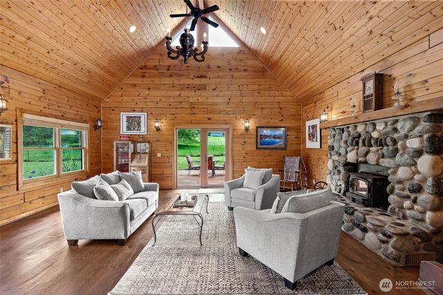 5410 SW 244th Street, Vashon, WA 98070