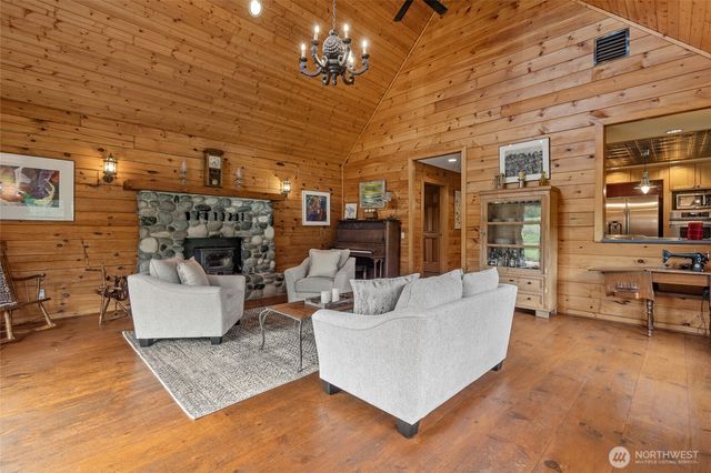 5410 SW 244th Street, Vashon, WA 98070