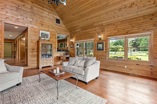 5410 SW 244th Street, Vashon, WA 98070