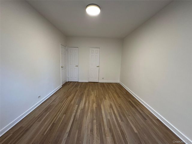 6735 Yellowstone Boulevard 3R, Forest Hills, NY 11375