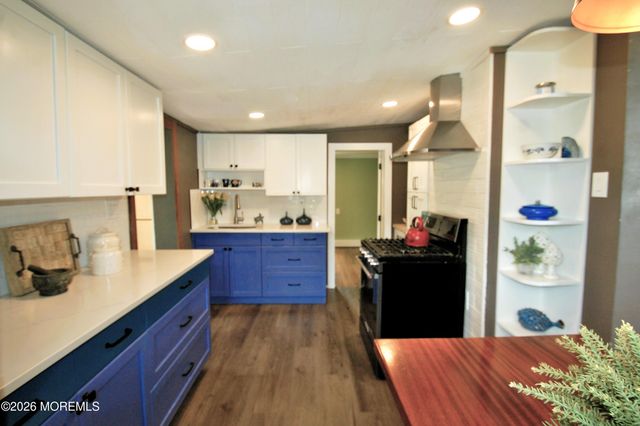 832 6th Street, Union Beach, NJ 07735