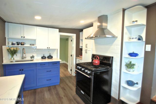 832 6th Street, Union Beach, NJ 07735