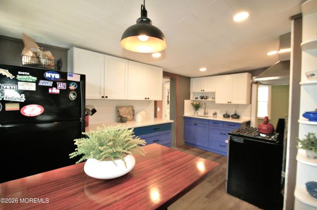 832 6th Street, Union Beach, NJ 07735