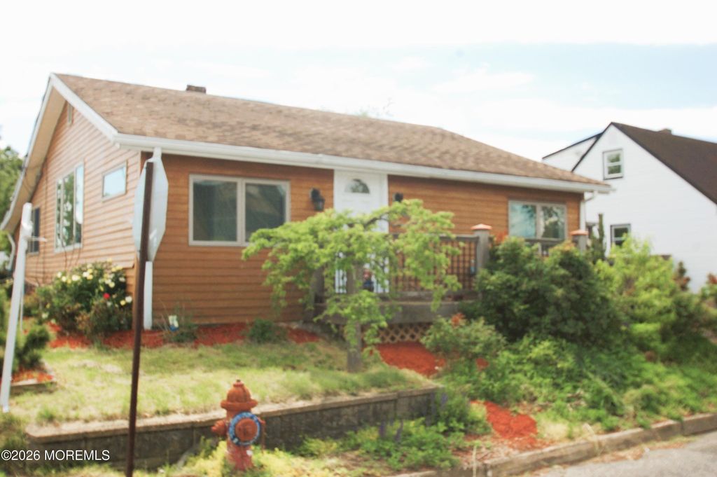 832 6th Street, Union Beach, NJ 07735