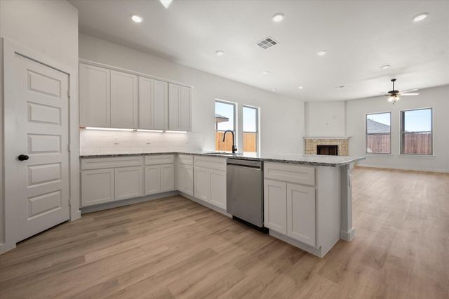 701 E 30th Street, Wolfforth, TX 79382