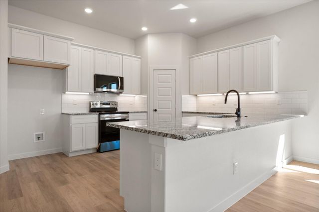 701 E 30th Street, Wolfforth, TX 79382