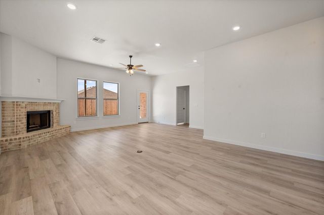 701 E 30th Street, Wolfforth, TX 79382