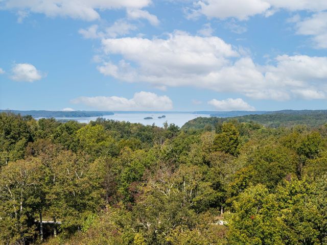 33 Vista Ridge Dr, Stewart, TN 37175