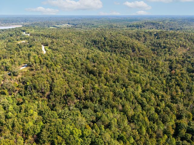 33 Vista Ridge Dr, Stewart, TN 37175
