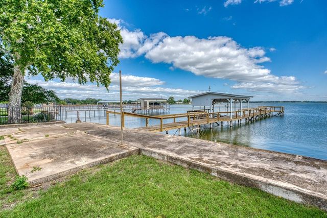 336 Carlson CIR, Buchanan Dam, TX 78609