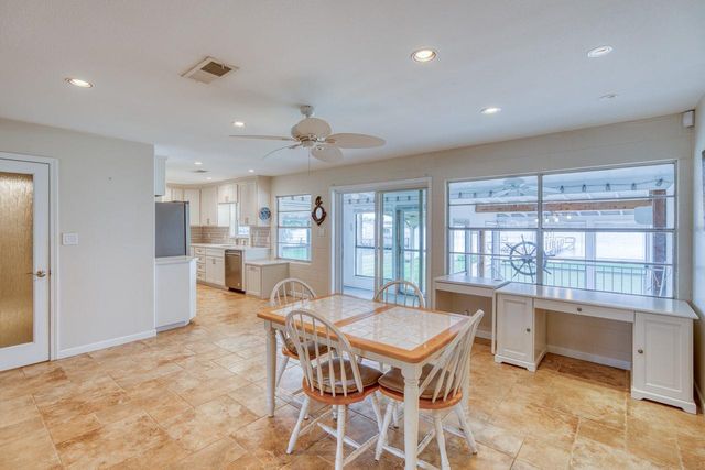 336 Carlson CIR, Buchanan Dam, TX 78609