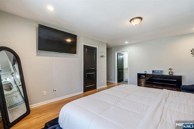 1718 4th, Piscataway, NJ 08854