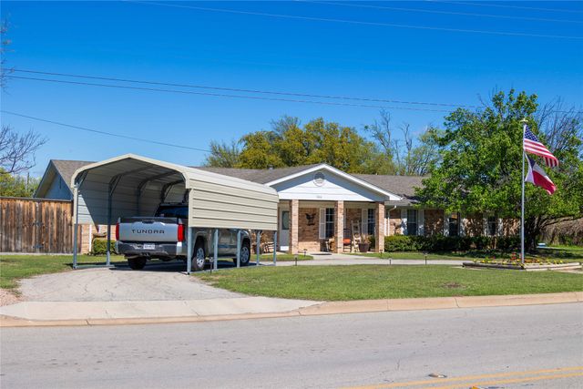 1600 Shaw Drive, Brownwood, TX 76801