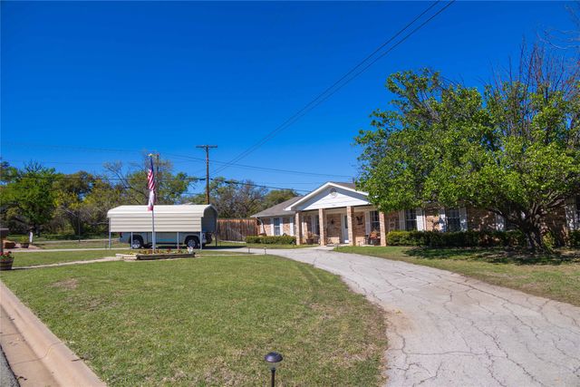 1600 Shaw Drive, Brownwood, TX 76801