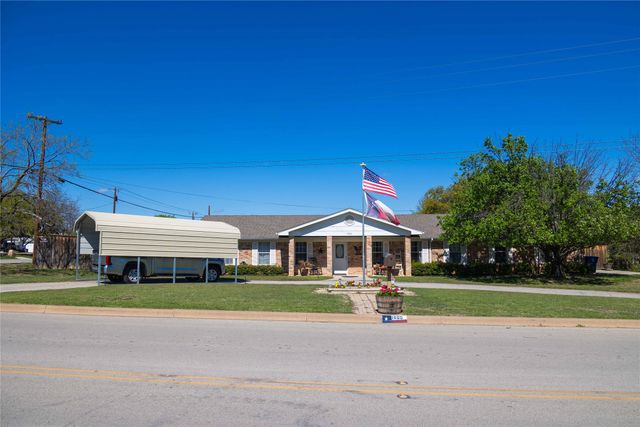 1600 Shaw Drive, Brownwood, TX 76801