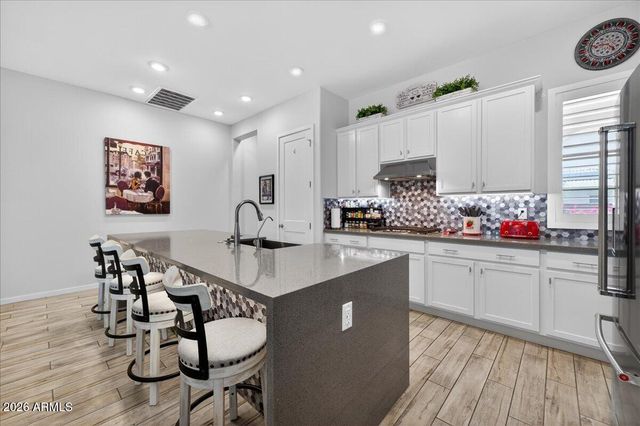 8401 N 172ND Lane, Waddell, AZ 85355