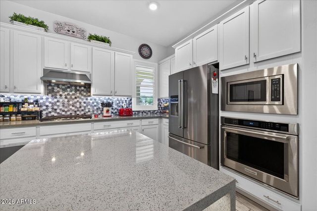 8401 N 172ND Lane, Waddell, AZ 85355