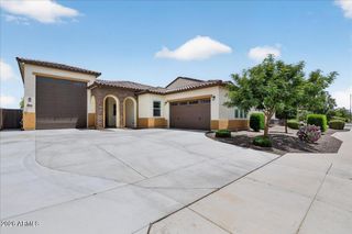 8401 N 172ND Lane, Waddell, AZ 85355