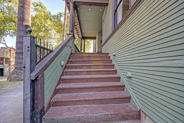 2230 Capitol Ave, Sacramento, CA 95816