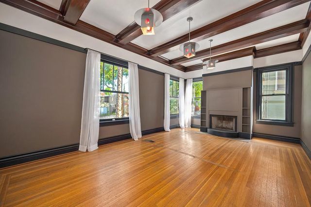 2230 Capitol Ave, Sacramento, CA 95816