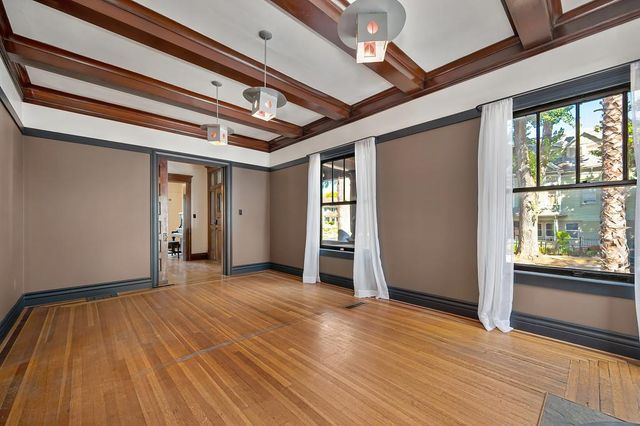 2230 Capitol Ave, Sacramento, CA 95816
