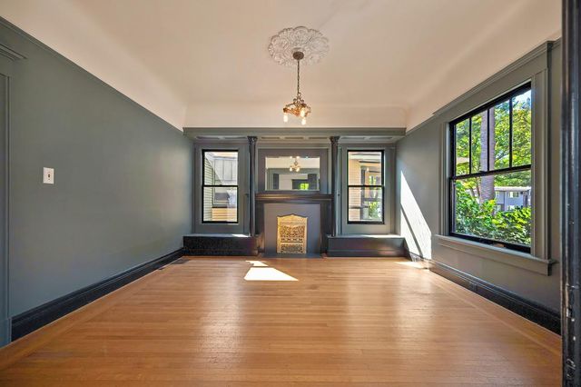 2230 Capitol Ave, Sacramento, CA 95816