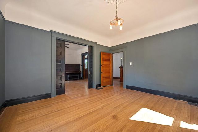 2230 Capitol Ave, Sacramento, CA 95816