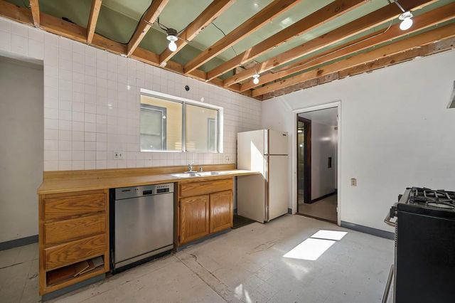 2230 Capitol Ave, Sacramento, CA 95816
