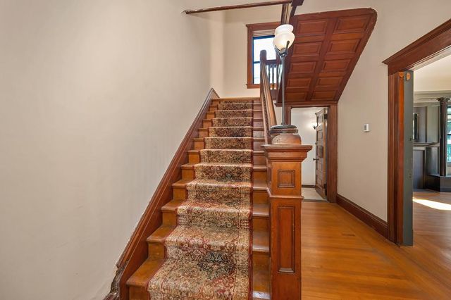 2230 Capitol Ave, Sacramento, CA 95816