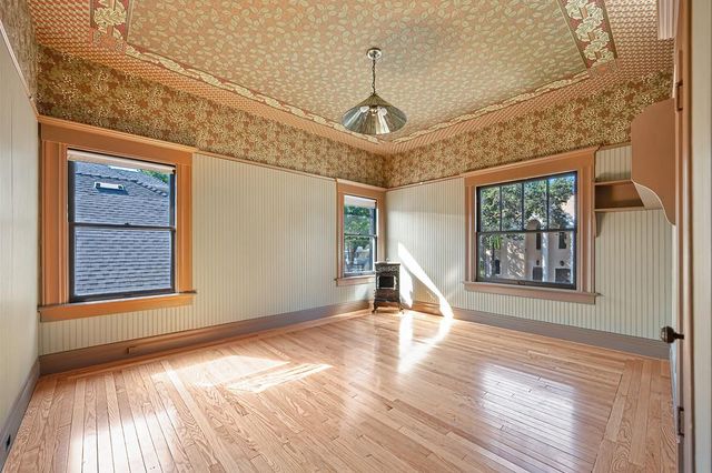 2230 Capitol Ave, Sacramento, CA 95816