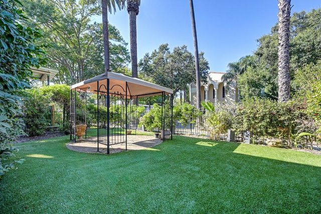 2230 Capitol Ave, Sacramento, CA 95816