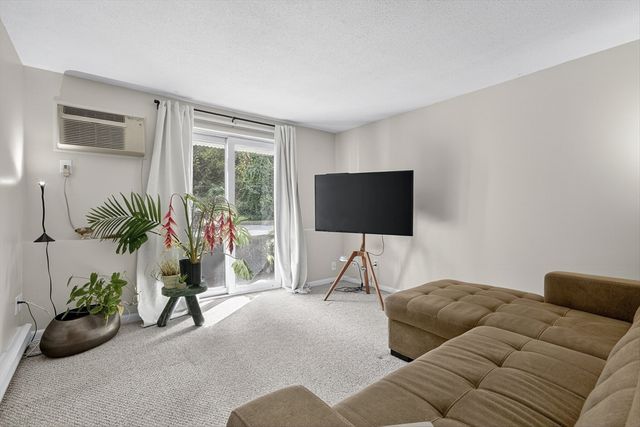 200 Manning Street 6B, Hudson, MA 01749