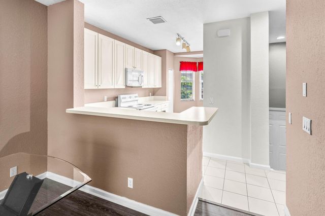 1747 NE 6th Street, Boynton Beach, FL 33435