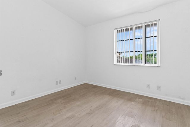 1747 NE 6th Street, Boynton Beach, FL 33435