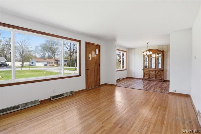 1822 Webb Road, Grand Island, NY 14072