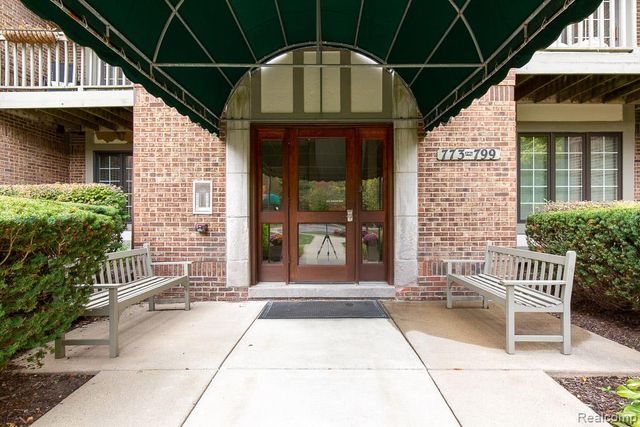 789 Deer Court, Plymouth, MI 48170