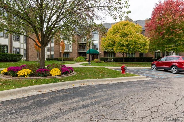 789 Deer Court, Plymouth, MI 48170