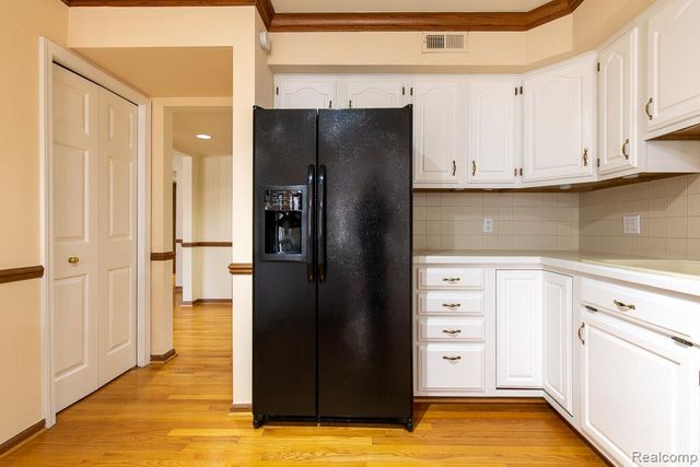 789 Deer Court, Plymouth, MI 48170