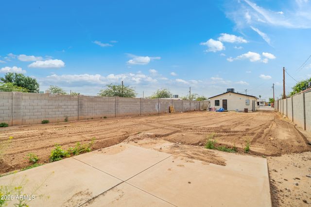 4439 S 6TH Street, Phoenix, AZ 85040