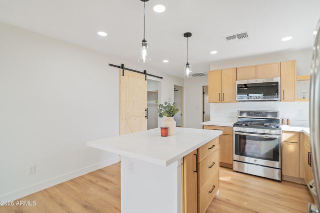 4439 S 6TH Street, Phoenix, AZ 85040