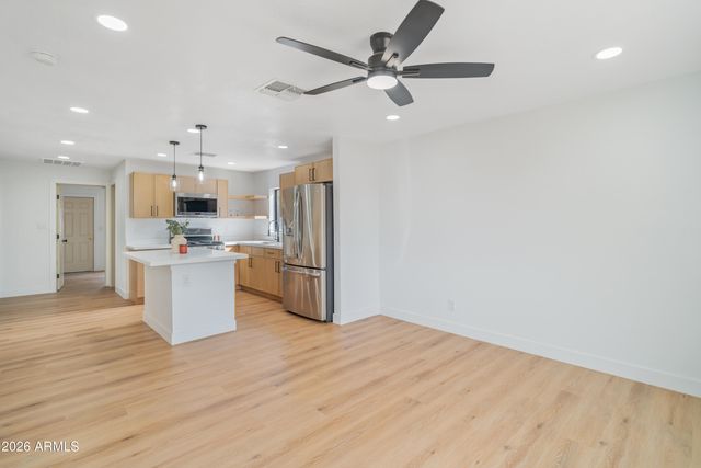 4439 S 6TH Street, Phoenix, AZ 85040