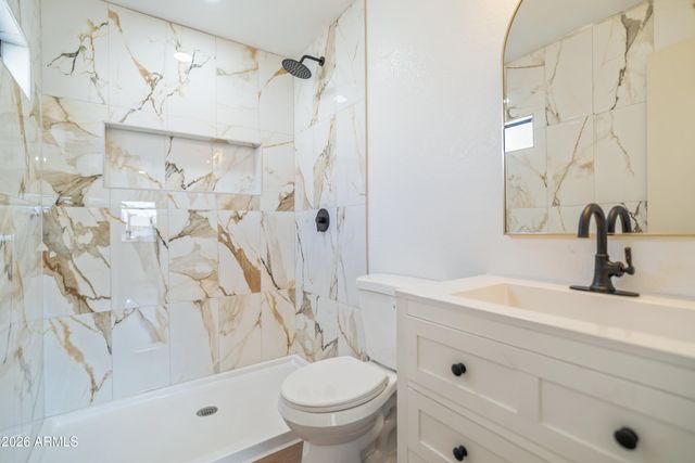 4439 S 6TH Street, Phoenix, AZ 85040