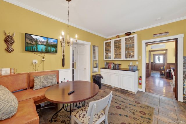 8 Bartlett Street, Ellenville, NY 12428