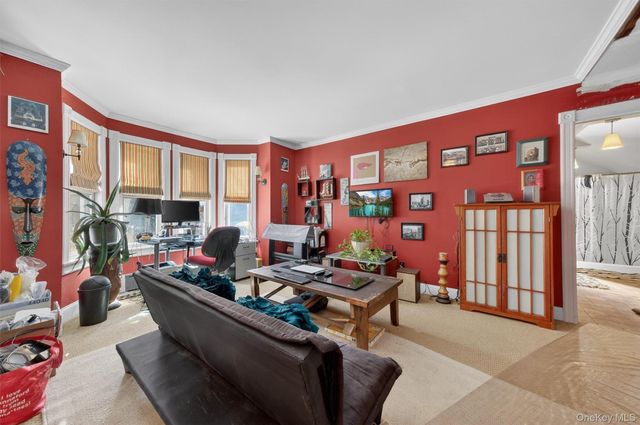 8 Bartlett Street, Ellenville, NY 12428