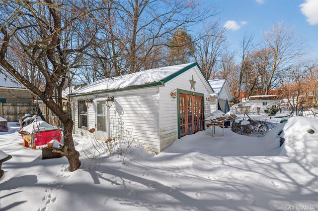 8 Bartlett Street, Ellenville, NY 12428