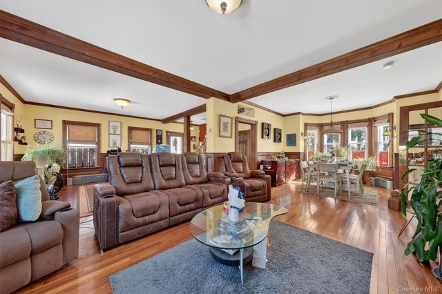 8 Bartlett Street, Ellenville, NY 12428