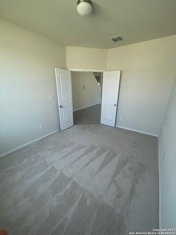 10606 MEXIA AVE, San Antonio, TX 78252