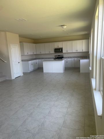 10606 MEXIA AVE, San Antonio, TX 78252